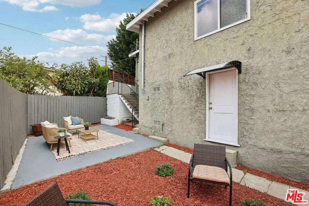 706 Isabel Street, Los Angeles, California 90065 home-pic-17